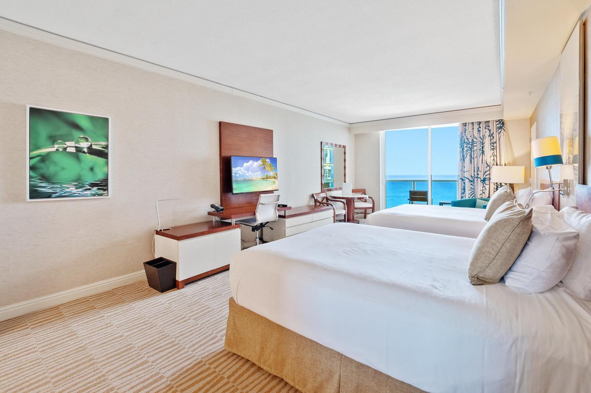 Trump International Deluxe 2 Queen Bed Ocean Front Sunny Isles Beach Exterior photo