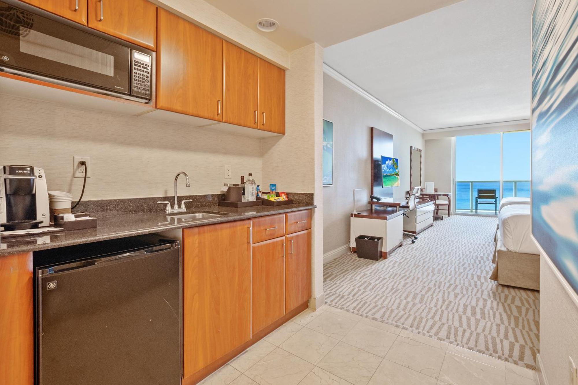 Trump International Deluxe 2 Queen Bed Ocean Front Sunny Isles Beach Exterior photo